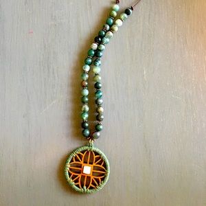 BEAUTIFUL necklace made with healing stones$30
Handmade
Please help support me!